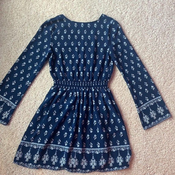 XS Xhilaration Navy and White Floral Dress - Picture 3 of 6